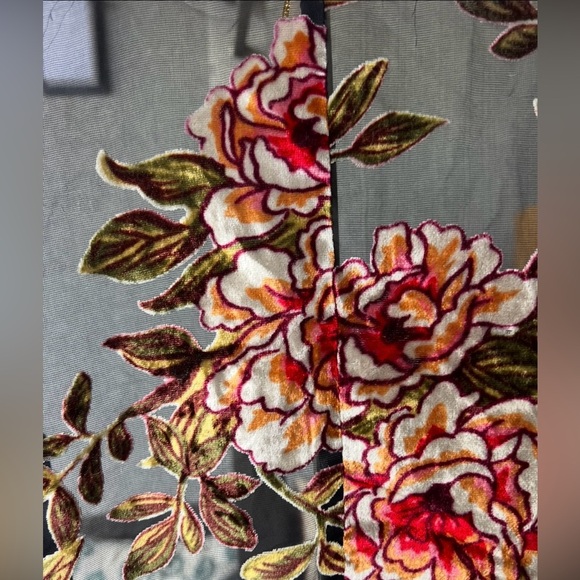 Boho Floral Fringe Kimono Sheer Wrap – Velvet Burnout Roses, One Size - Picture 4 of 5